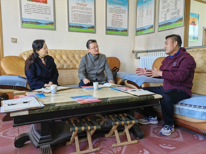 2024-11-22石安分公司到店上村走访慰问2