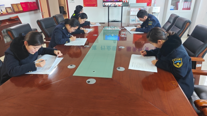 d:\Users\Administrator\Desktop\1.22\555