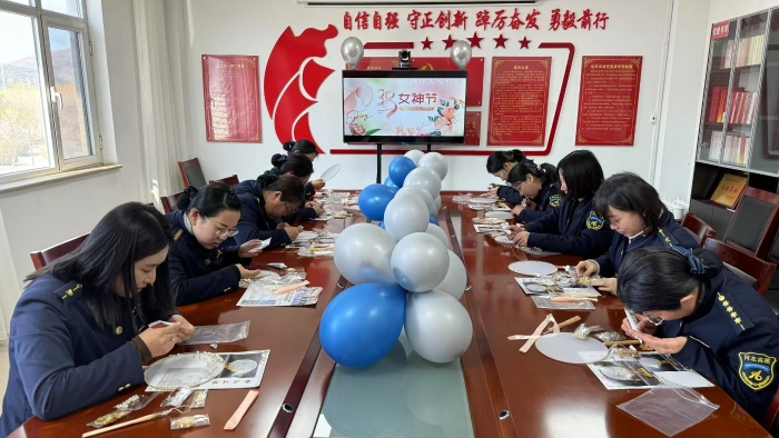 D:\2025年办公\2025宣传\三月\三八2