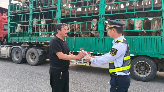 d:\Users\Administrator\Desktop\5.19\111