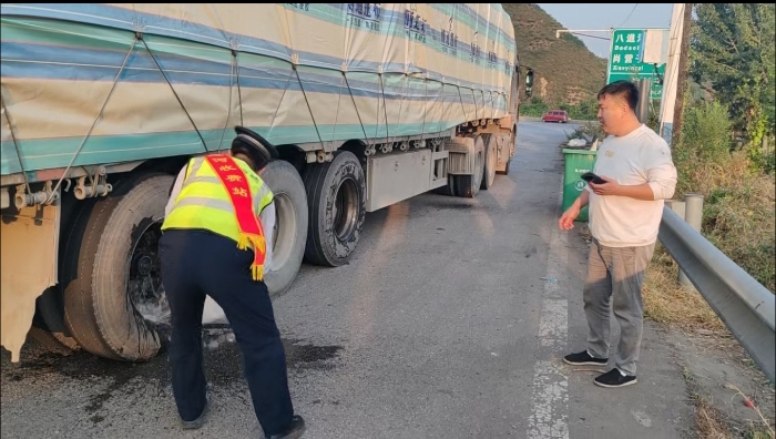 1359bd88a830580bc1bbc5c79dfd1095