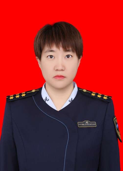 闫净净